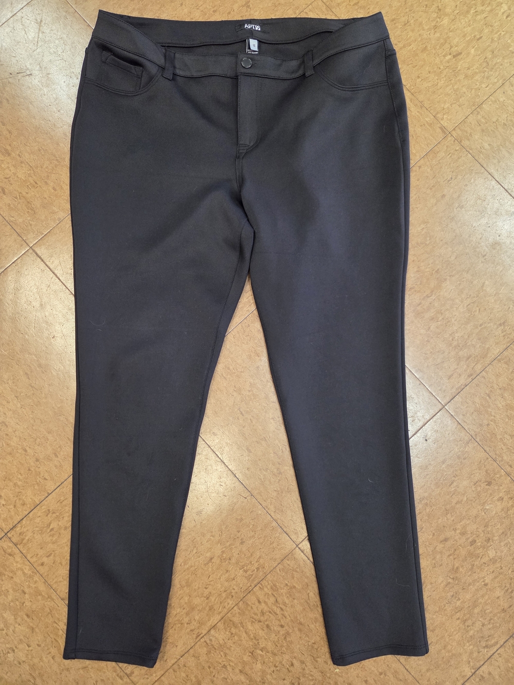 Apt. 9 Black Slim Cropped Ankle Pants